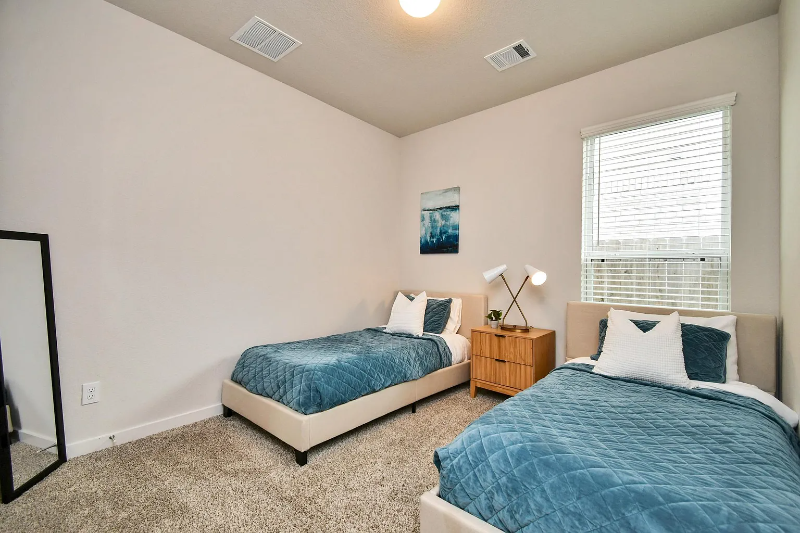 7847 Grand Louis Way - Photo 6 of 8