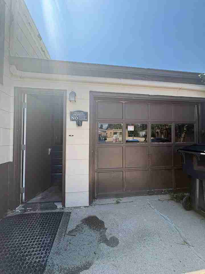 1620 E 18th St #B - Photo 4 of 8
