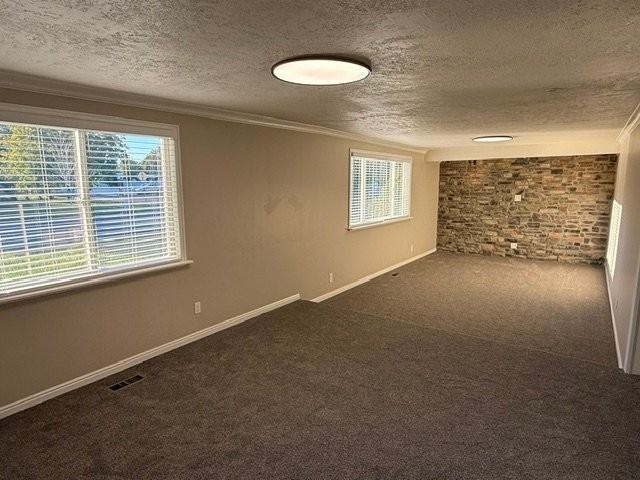 3781 S Market St - Photo 7 of 34