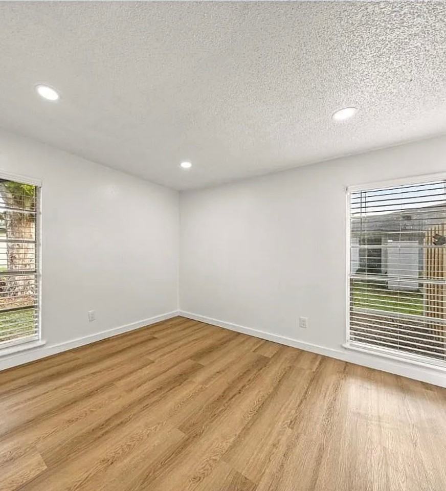 5305 Seth Ln #4 - Photo 5 of 10