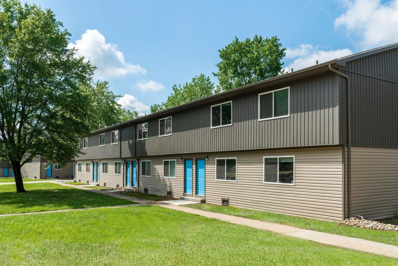 Metro Apartments At Collinsville - Photo 5 of 40
