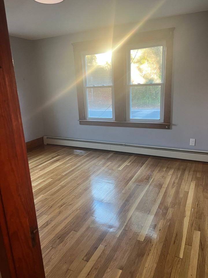 19 Williams St #1 - Photo 2 of 16