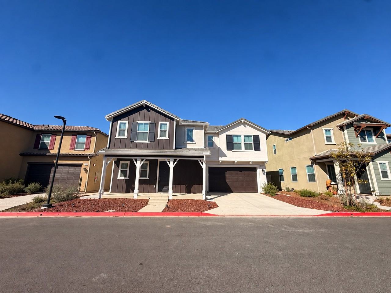 731 Kingbird Loop - Photo 2 of 15