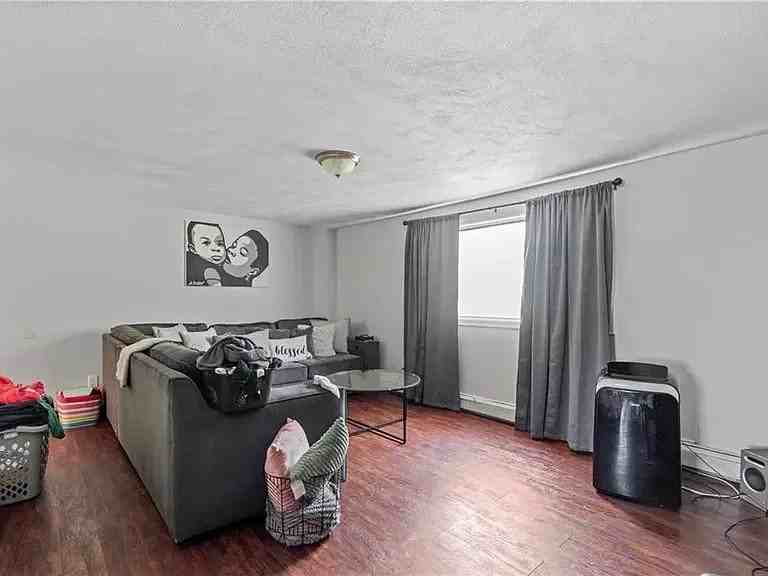 23 Fiume St #A - Photo 6 of 7