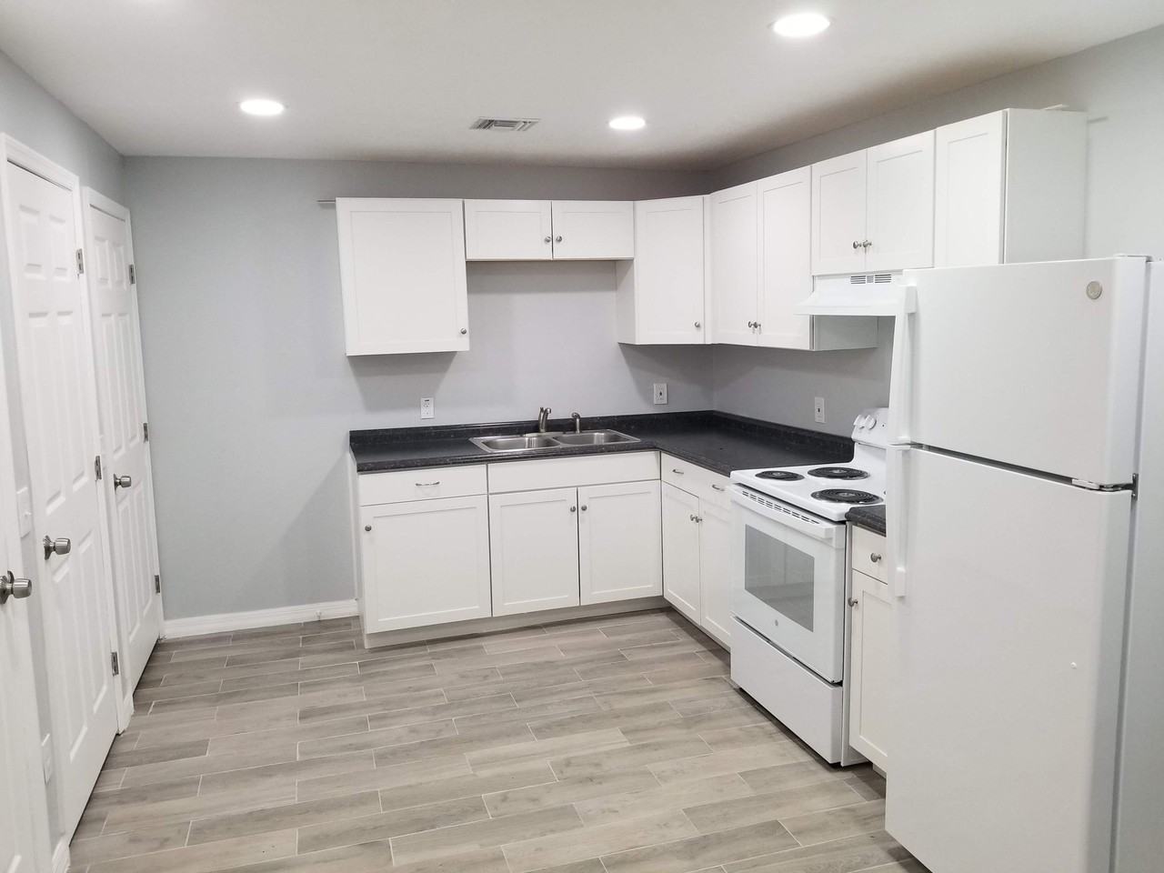 4675 38th Ave - Photo 5 of 14
