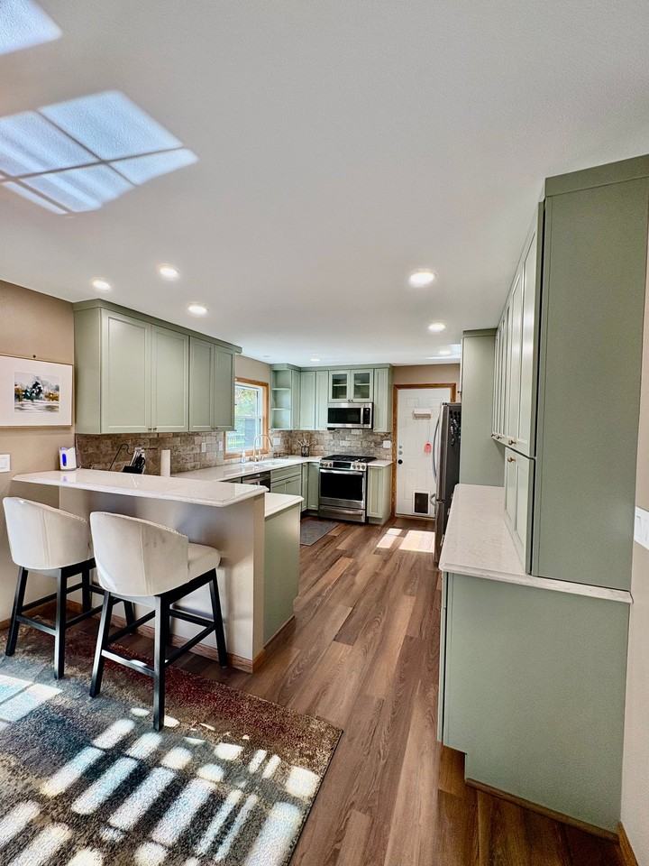 1709 Terrace Dr - Photo 6 of 17