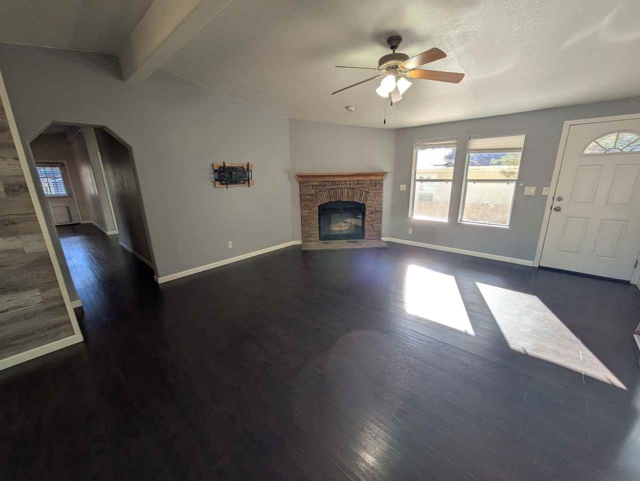 2382 W Rock Island Ave - Photo 5 of 20