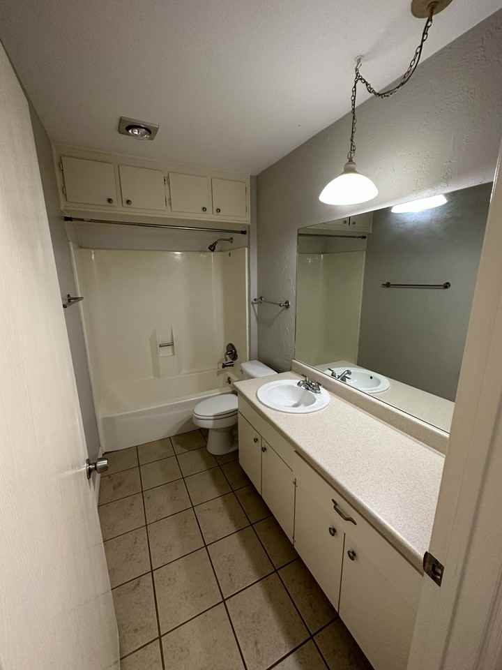 7311 W Gate Blvd - Photo 6 of 20