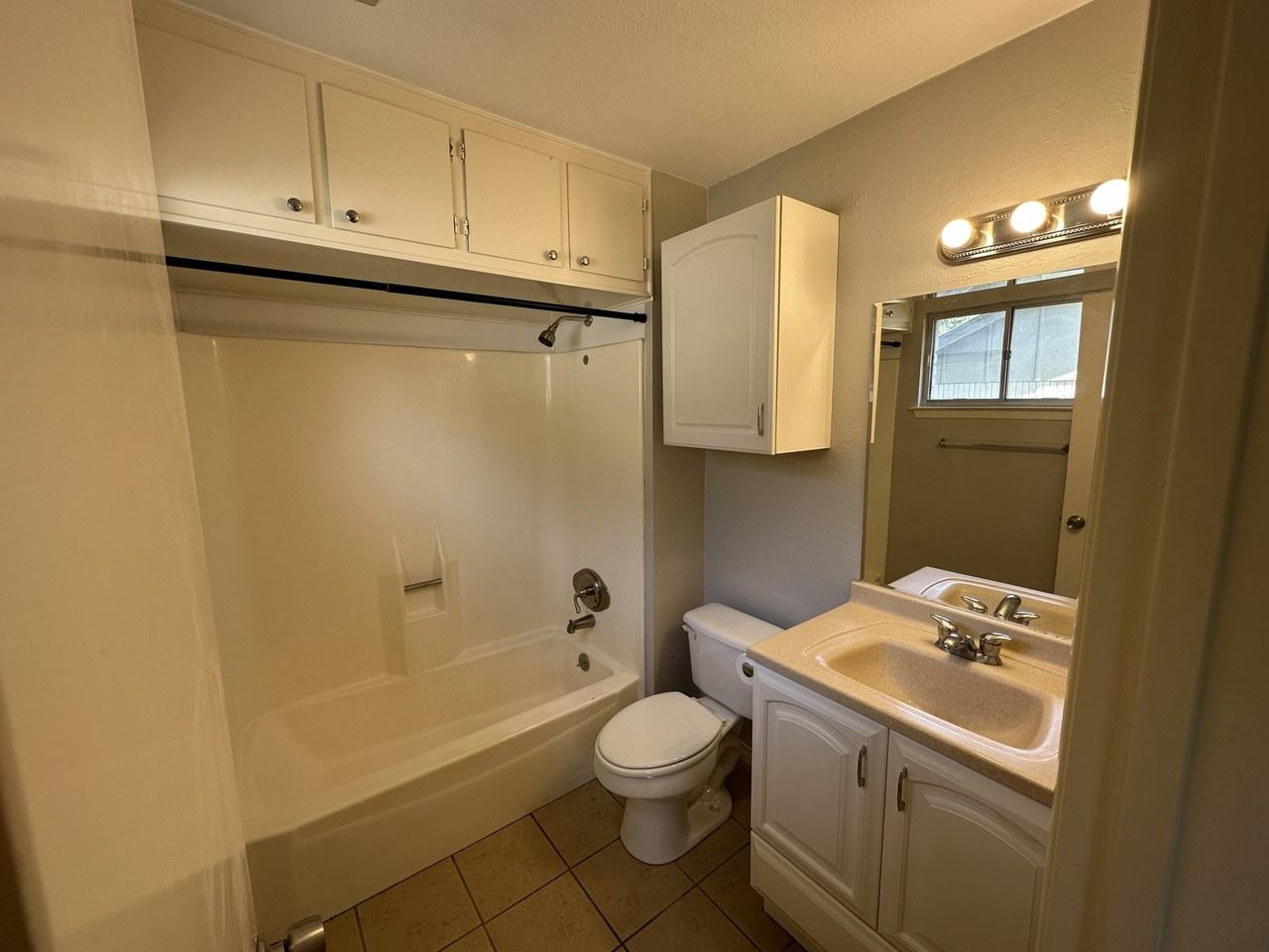 7311 W Gate Blvd - Photo 7 of 20