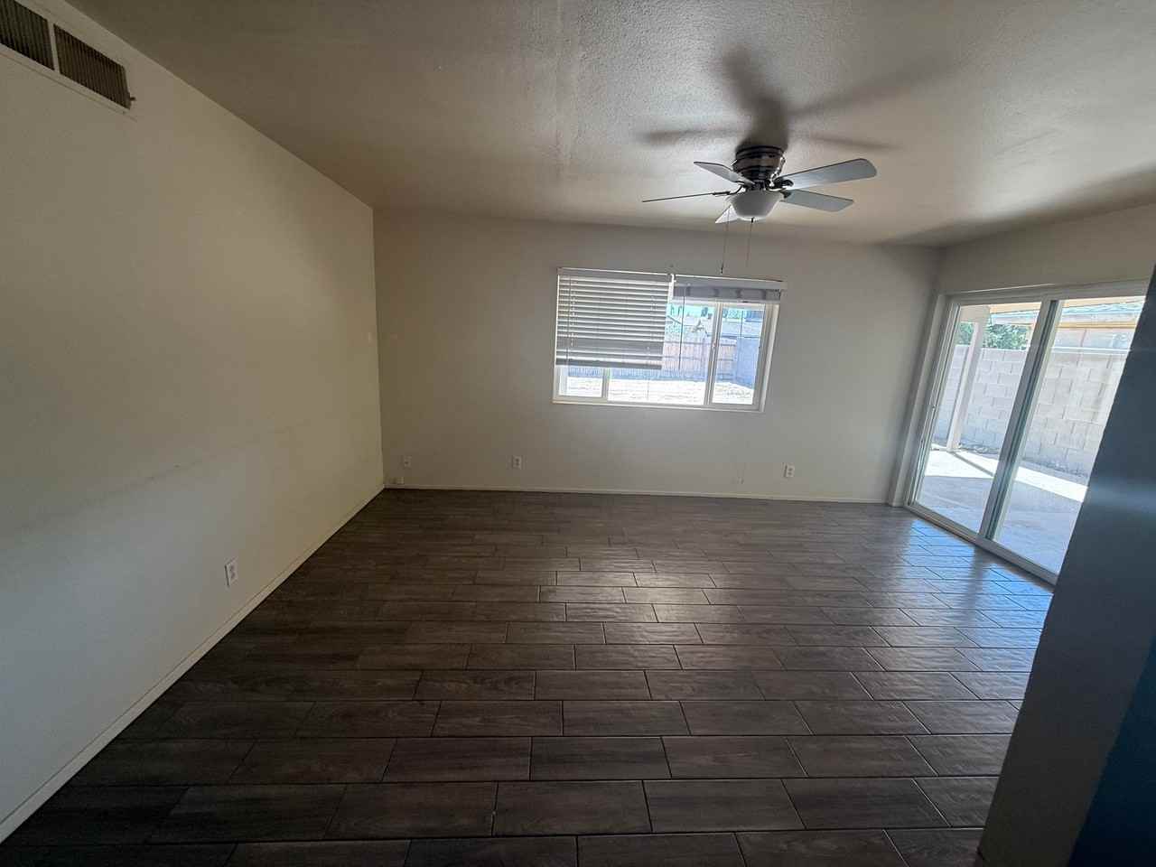 531 E Franklin Ave - Photo 4 of 17