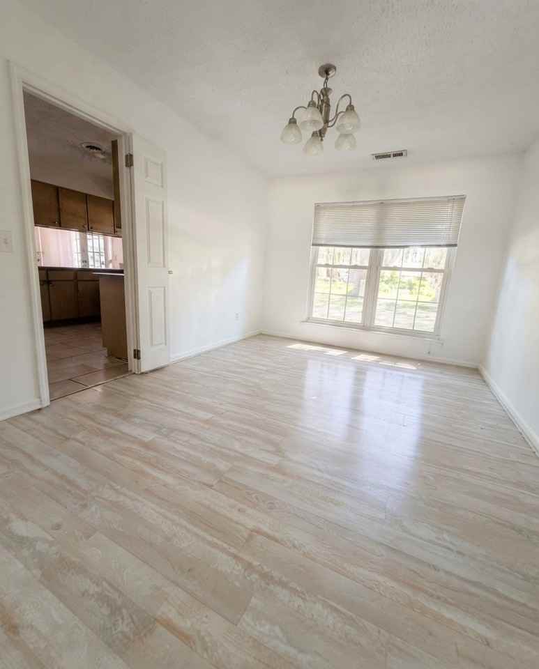 3012 Mink Point Blvd - Photo 3 of 5