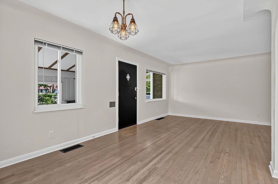 2544 Lamar St #A - Photo 3 of 11
