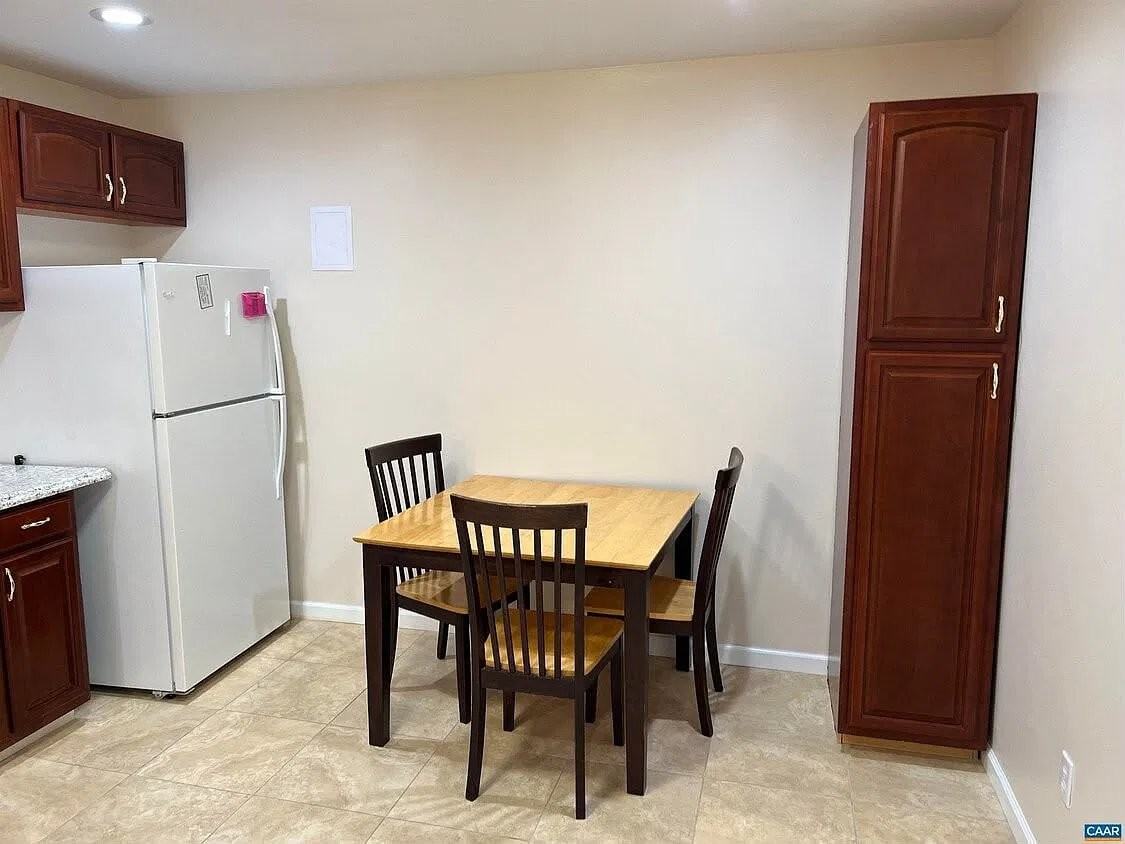 546 Cleveland Ave #C - Photo 4 of 12
