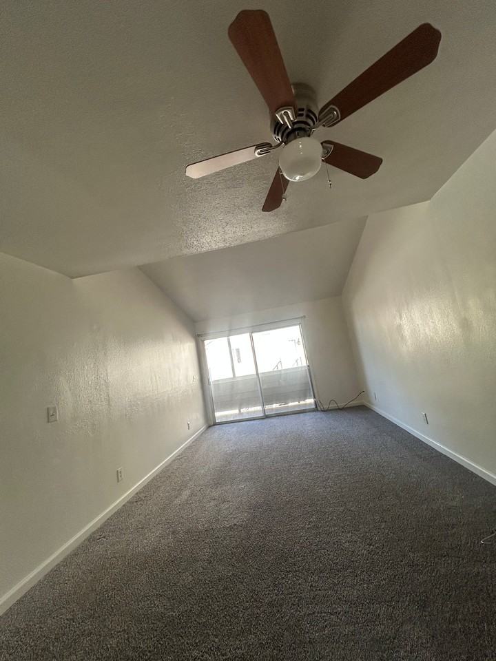 745 Lincoln Rd #44 - Photo 5 of 13