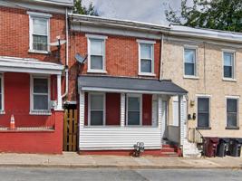 featured image of 803 W 7th St