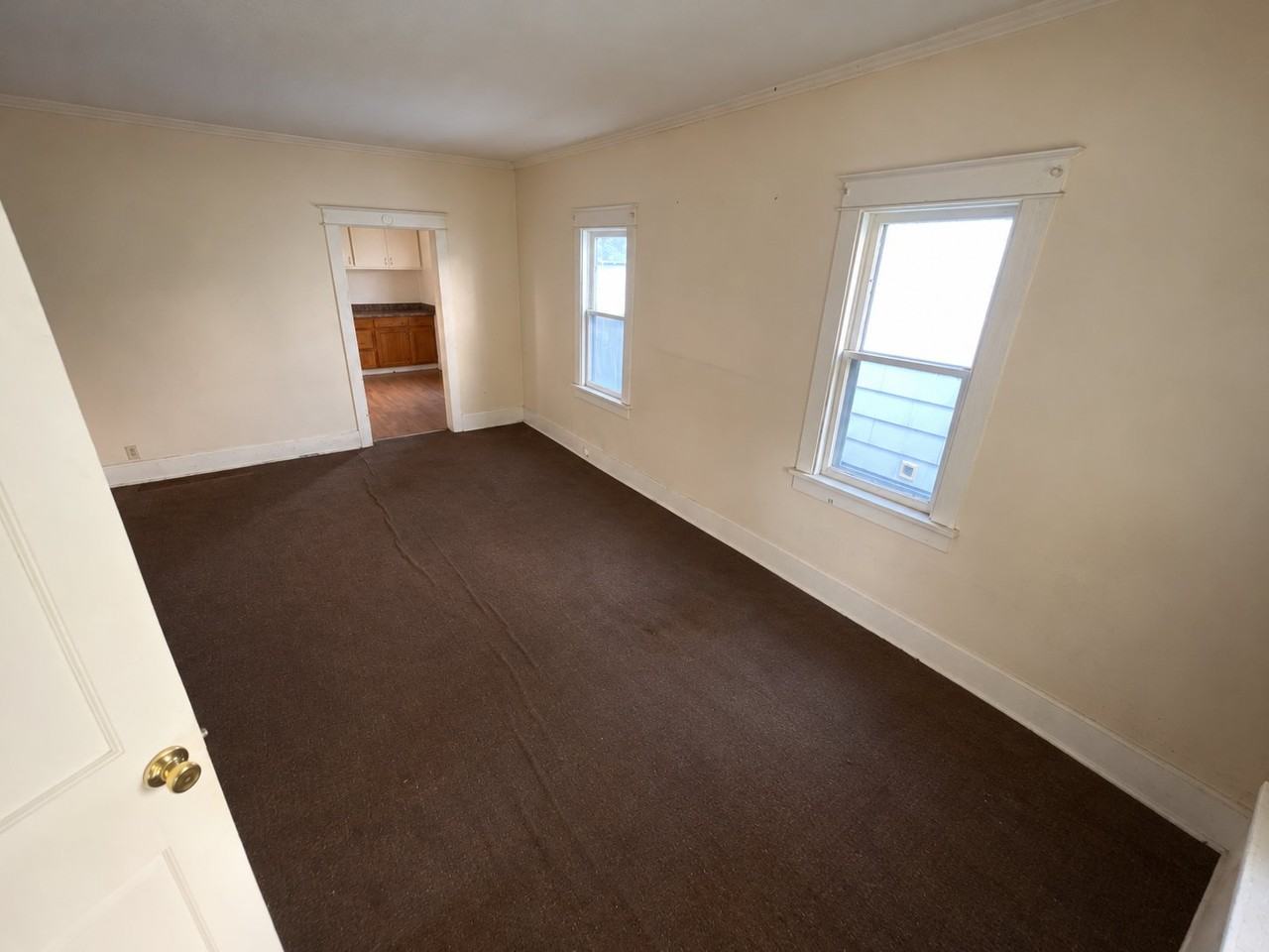 210 E Lakeview Ave - Photo 7 of 18