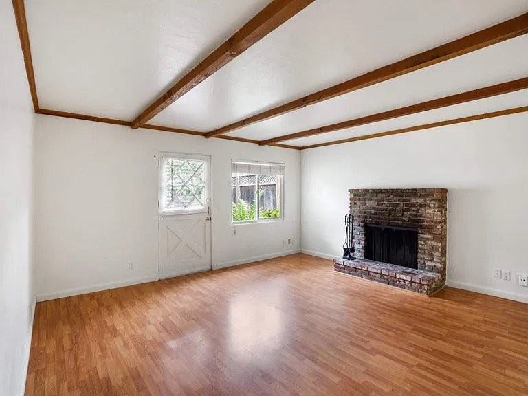 1323 Lawton Ave - Photo 4 of 8