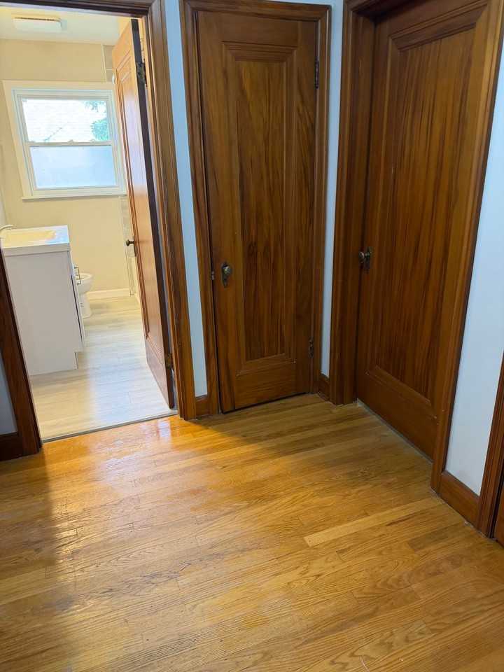 3934 Roswell Ave - Photo 4 of 9