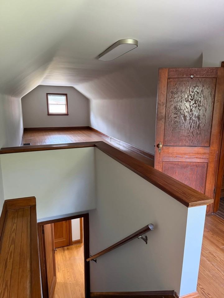 3934 Roswell Ave - Photo 6 of 9