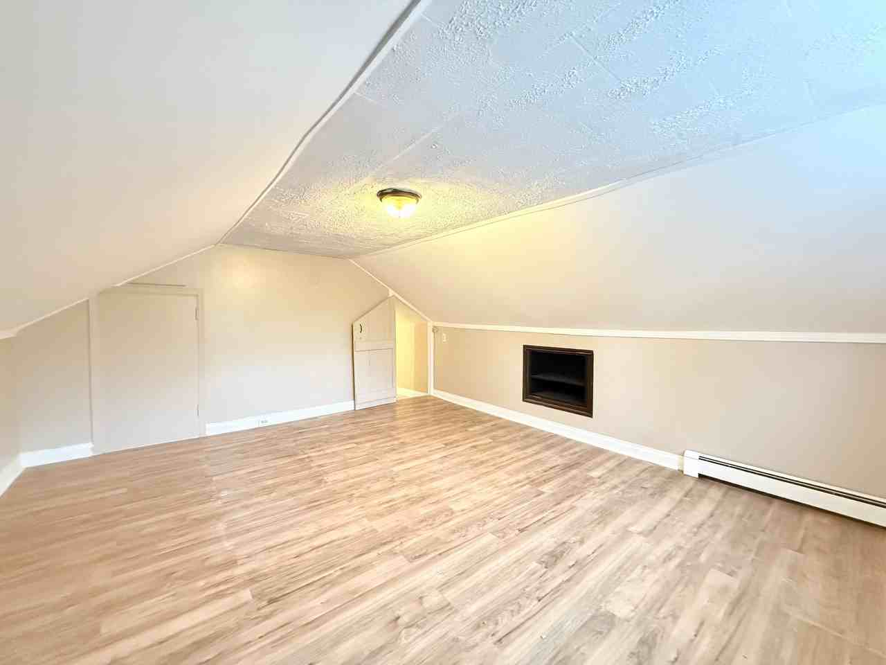 18 Old North Plank Rd - Photo 2 of 7