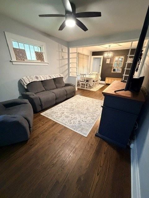1717 35th St - Photo 7 of 9