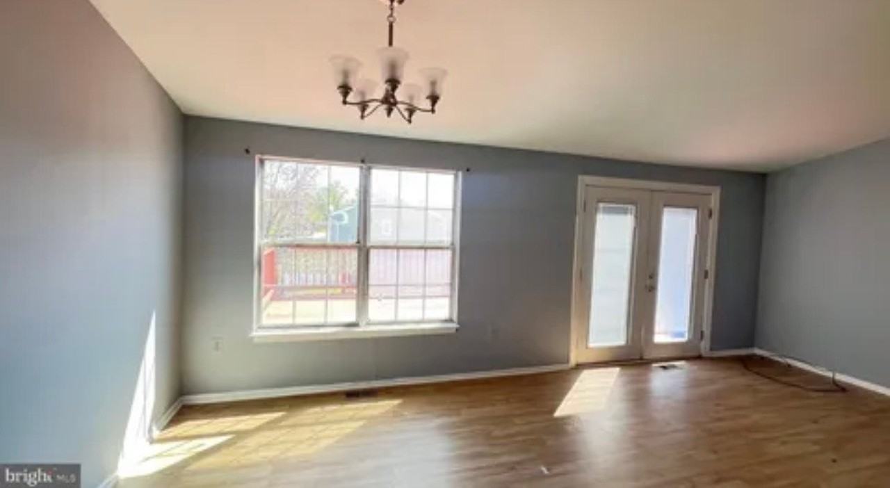 600 Castlewood Pl - Photo 7 of 12