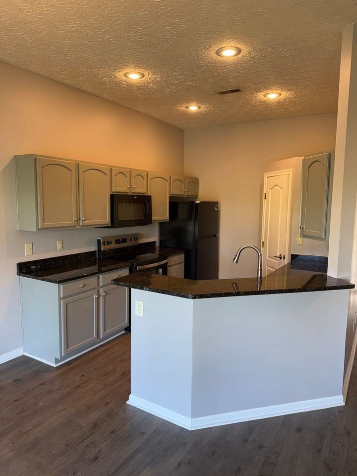 1506 Atlanta Ct - Photo 4 of 12