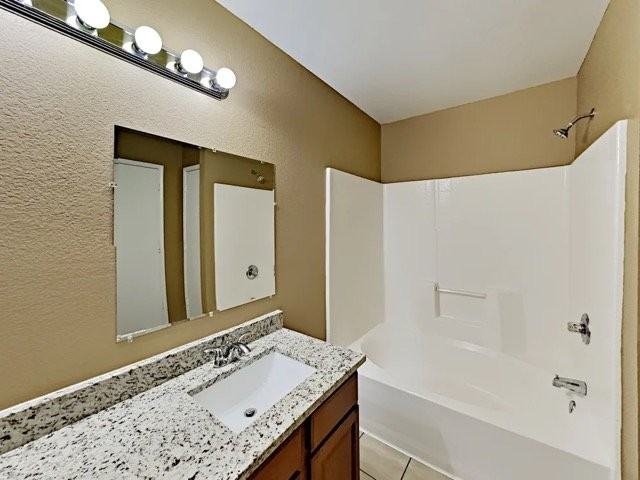 7421 Lake Front Trl - Photo 2 of 10