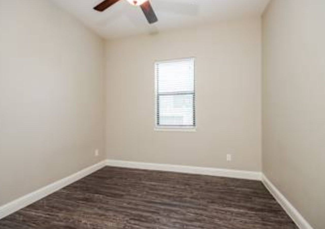 4315 Saratoga Dr - Photo 4 of 12