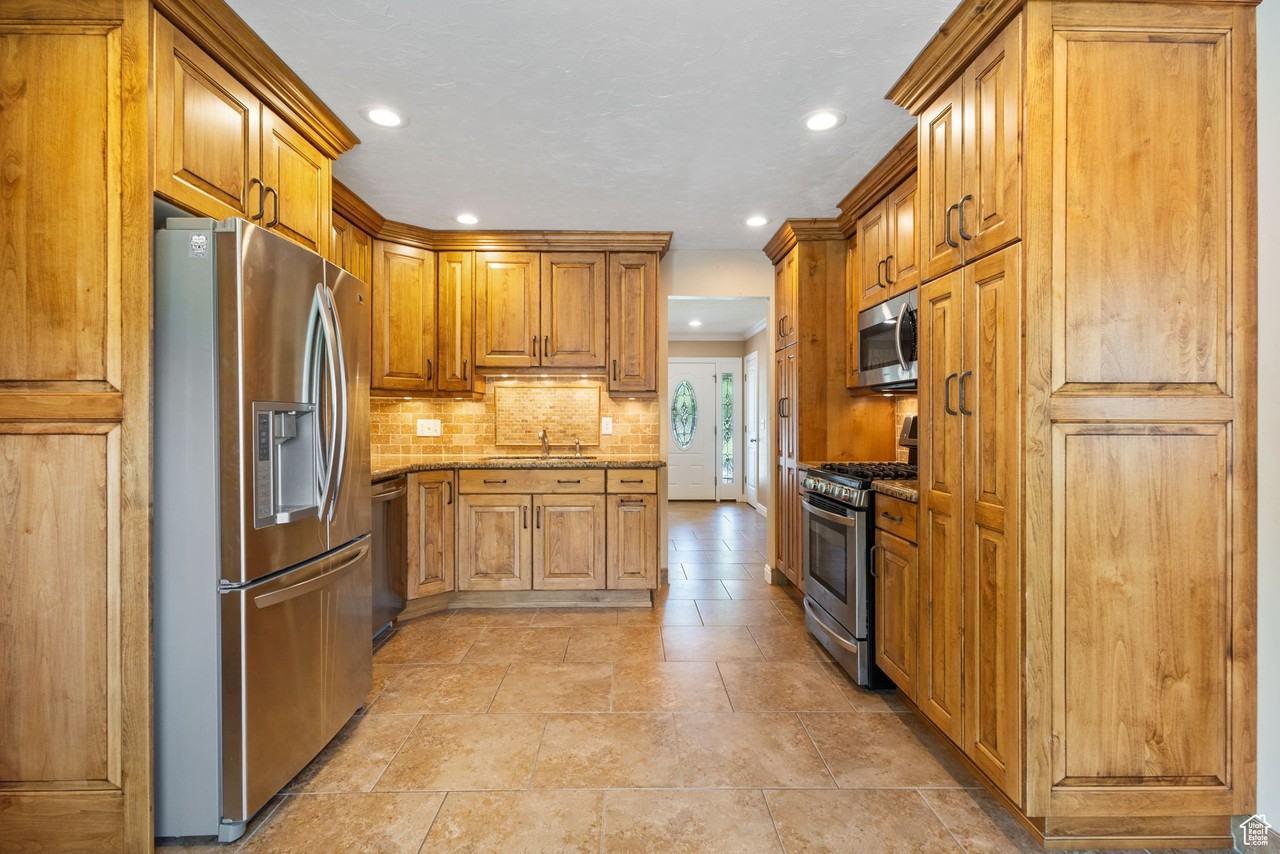 1429 W Connie Way - Photo 3 of 17