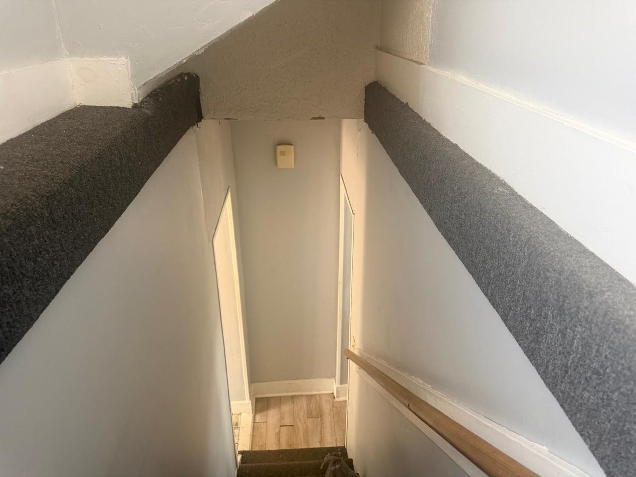 811 S 40th St - Photo 5 of 9