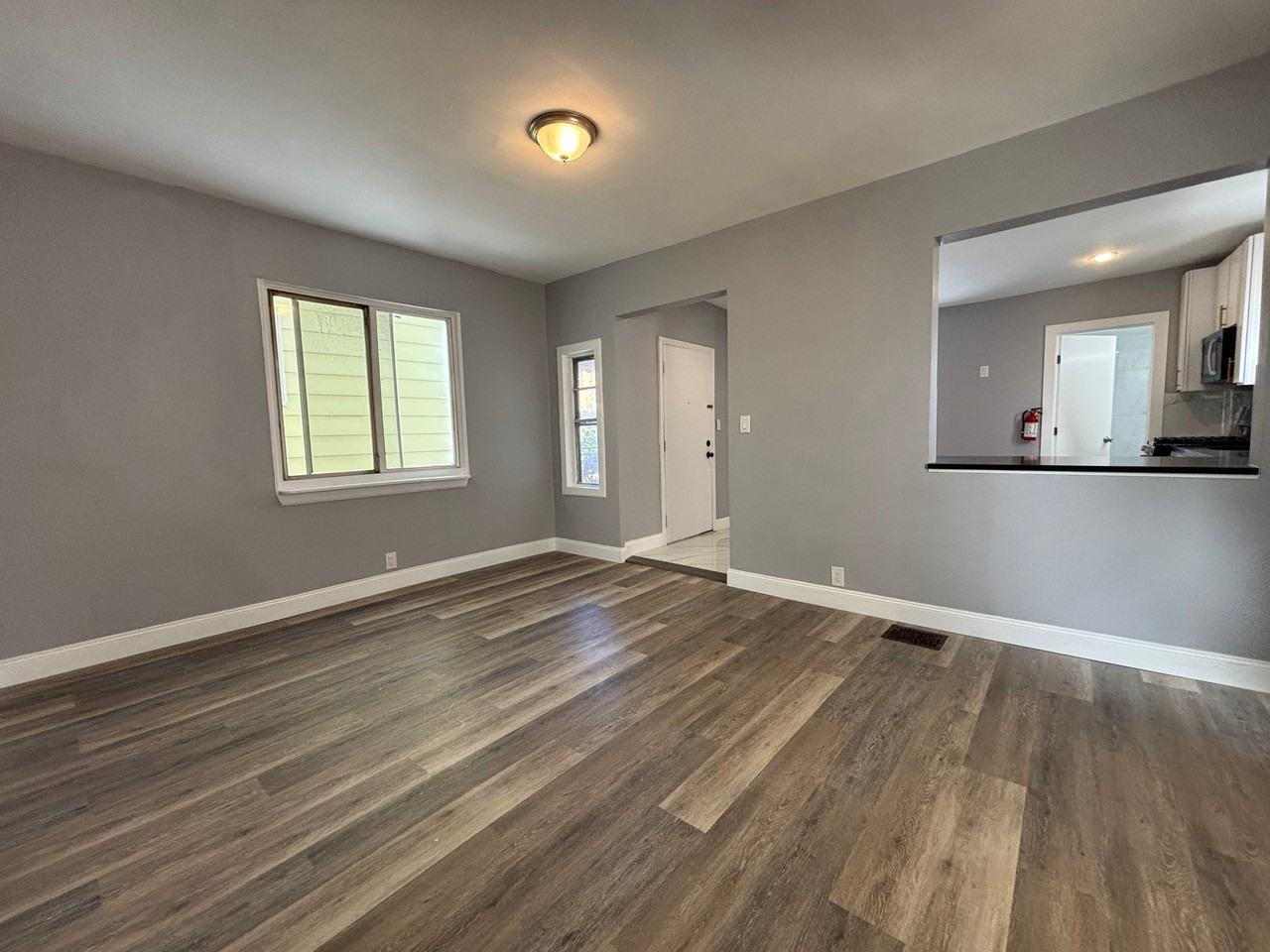 81 Westfield Ave - Photo 3 of 15