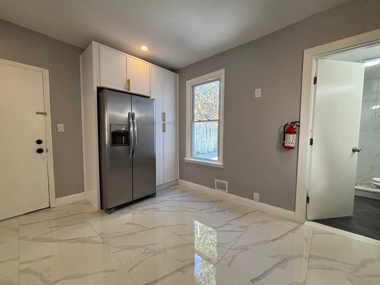 81 Westfield Ave - Photo 5 of 15
