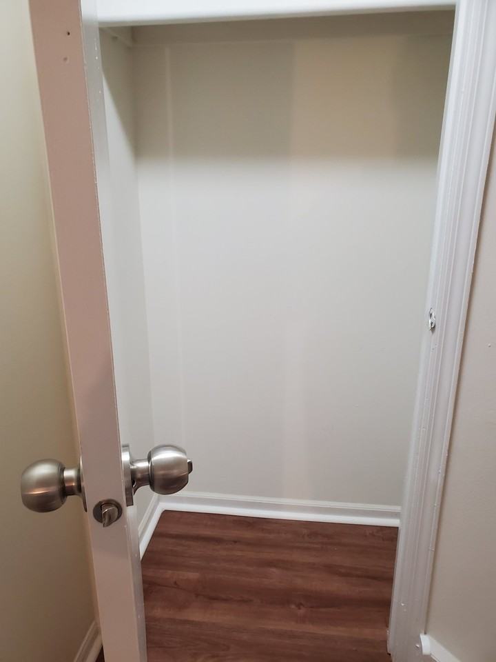 1680B Bluebird Dr - Photo 3 of 16