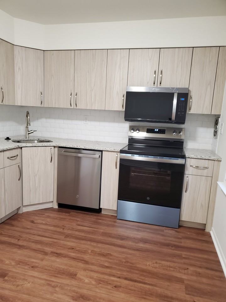 1680B Bluebird Dr - Photo 5 of 16