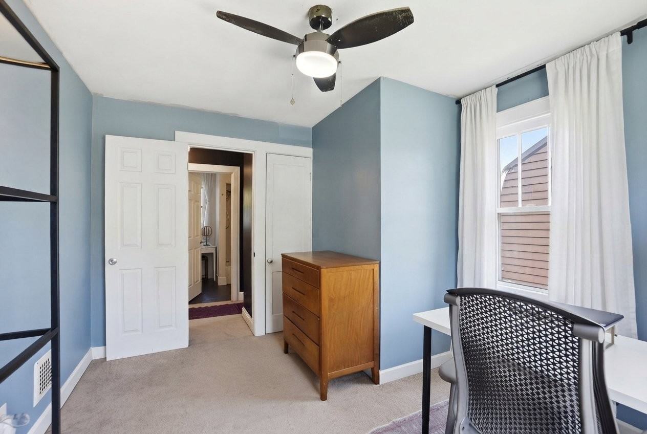 587 Wiltshire Rd - Photo 2 of 5