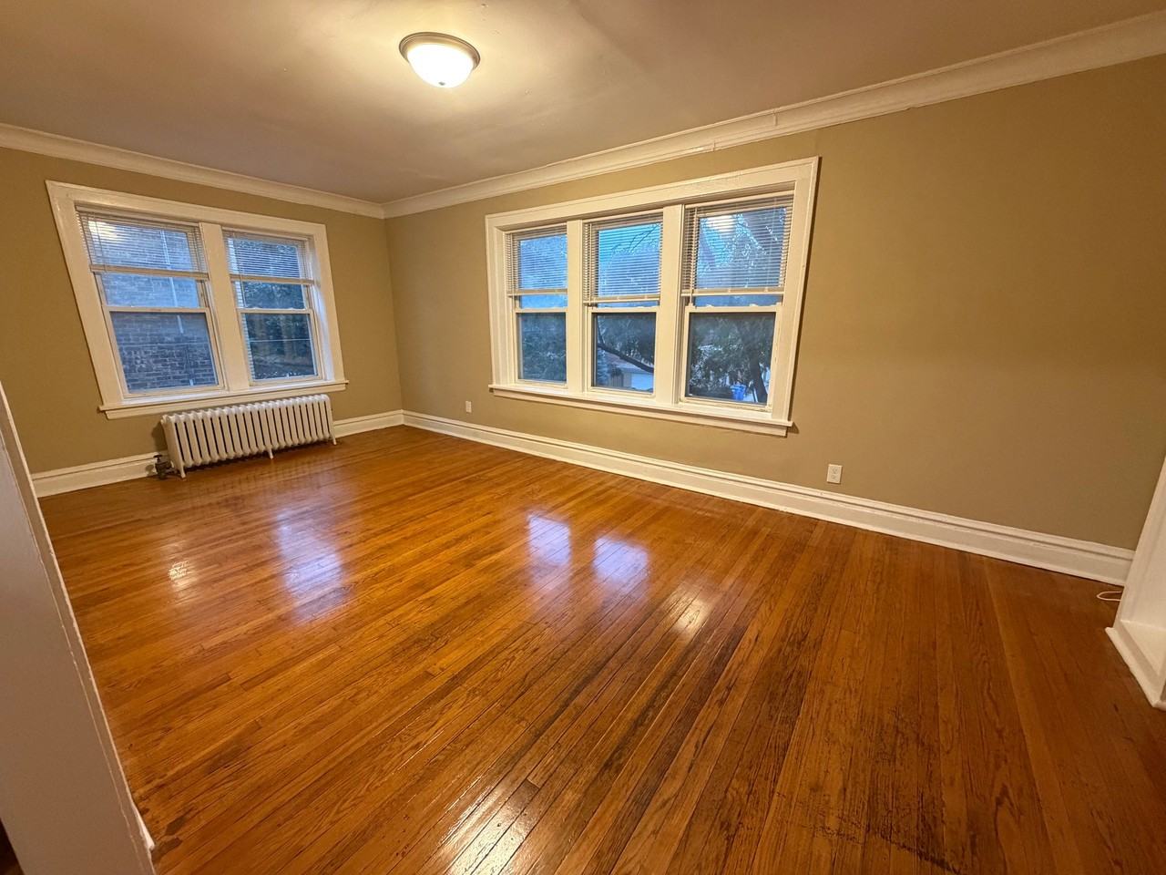 2843 W Berteau Ave #2N - Photo 4 of 18