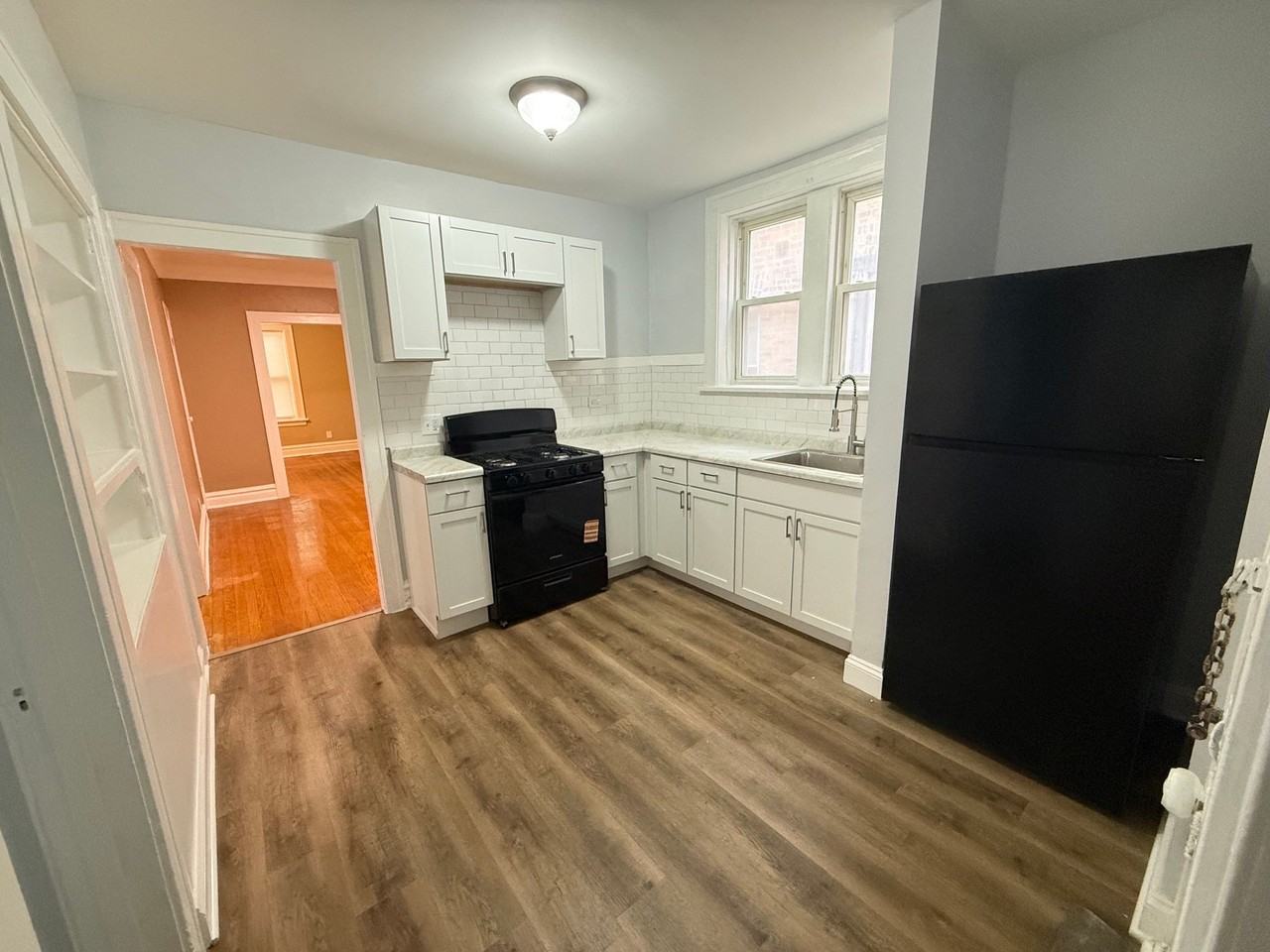 2843 W Berteau Ave #2N - Photo 6 of 18