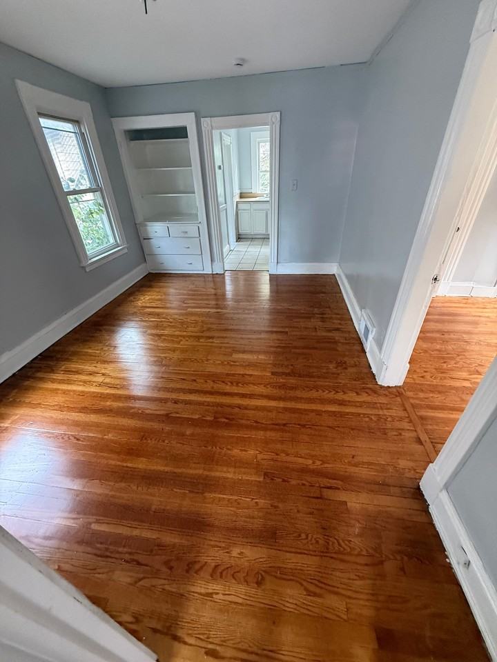 57 Lincoln St #2 - Photo 5 of 11