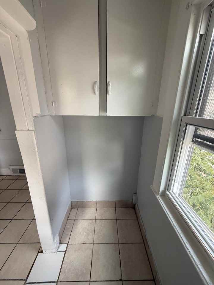 57 Lincoln St #2 - Photo 7 of 11