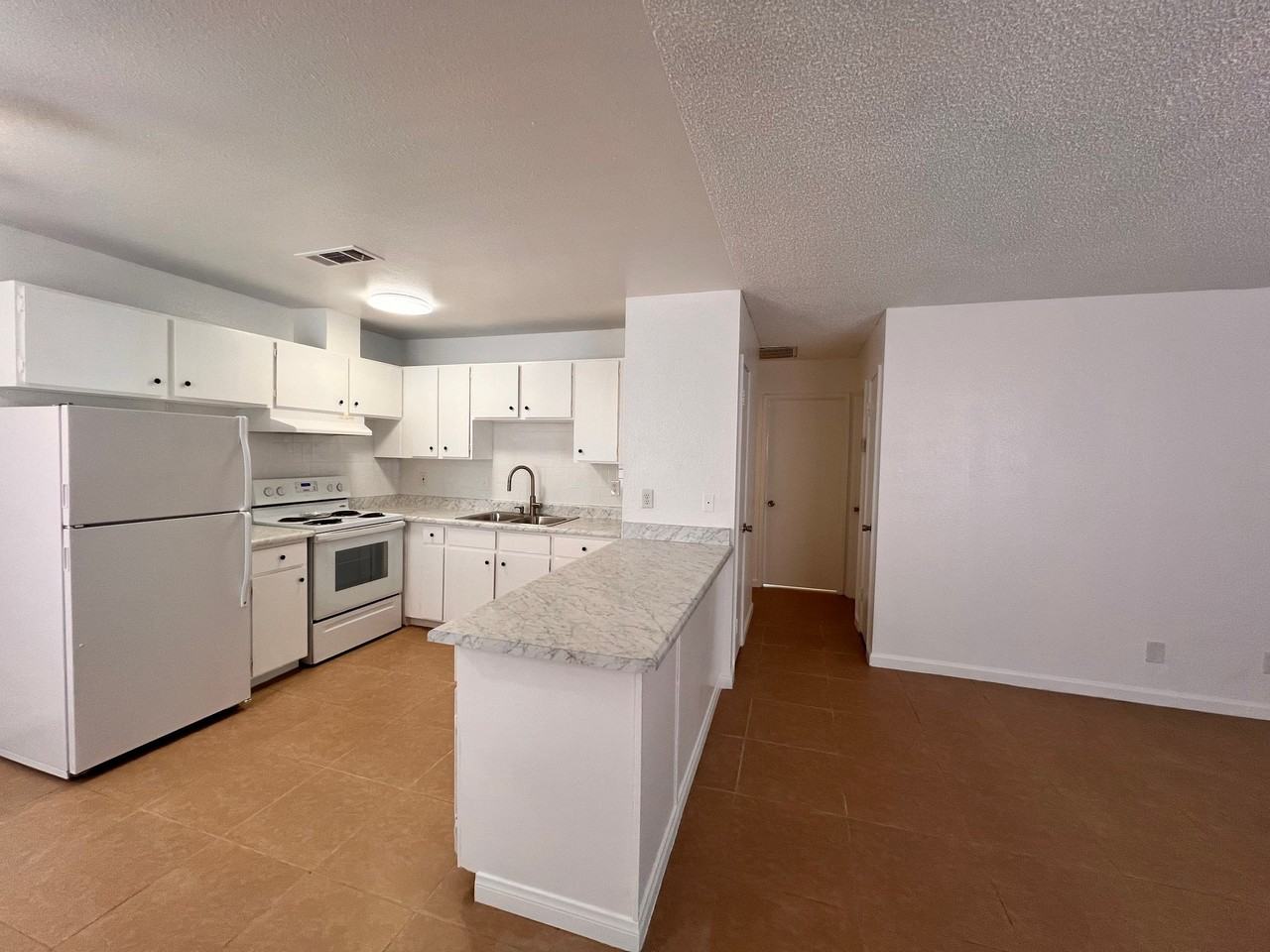 2300 Pearson Ct #D - Photo 4 of 8
