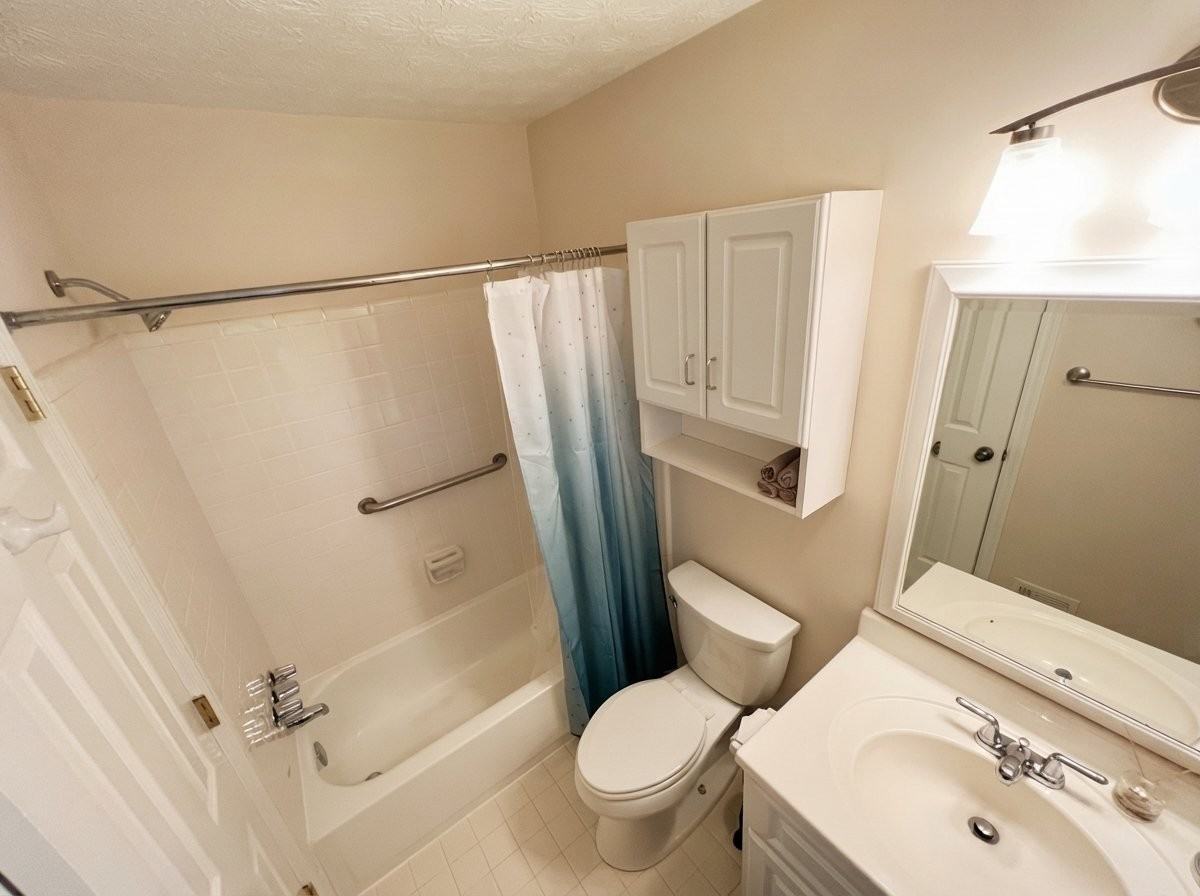 2959 Lexington Trace Dr Se - Photo 2 of 12
