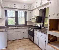 8729 Webster Dr Ne - Photo 1 of 1