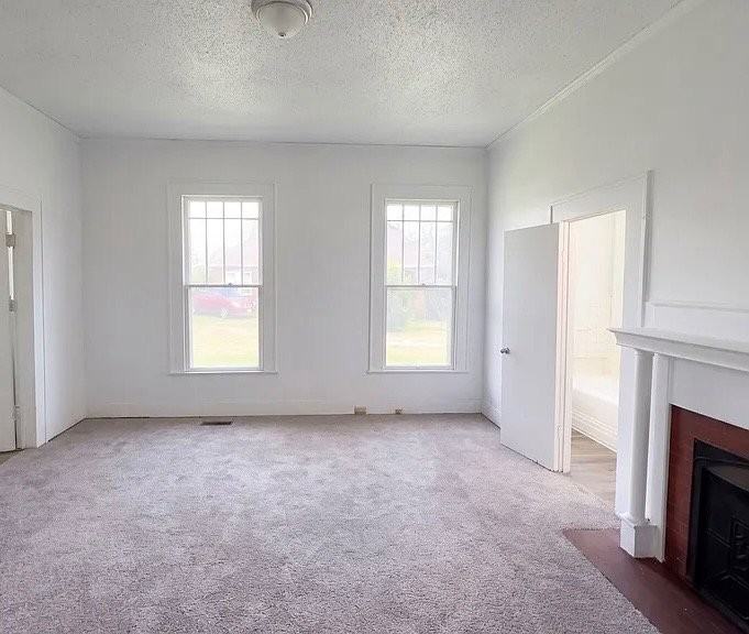 8729 Webster Dr Ne - Photo 5 of 9