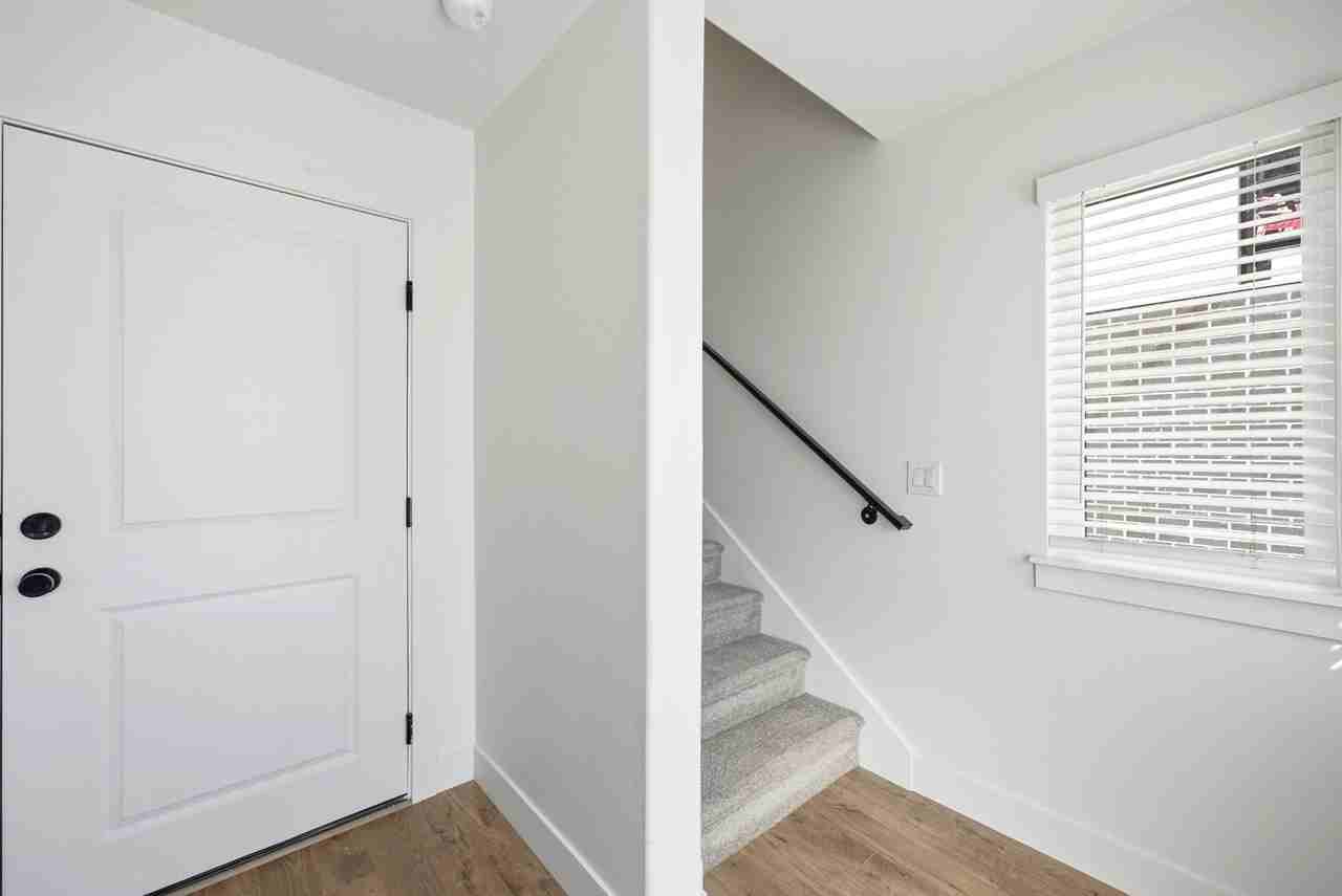 1590 Southwest #1201 - Photo 5 of 34