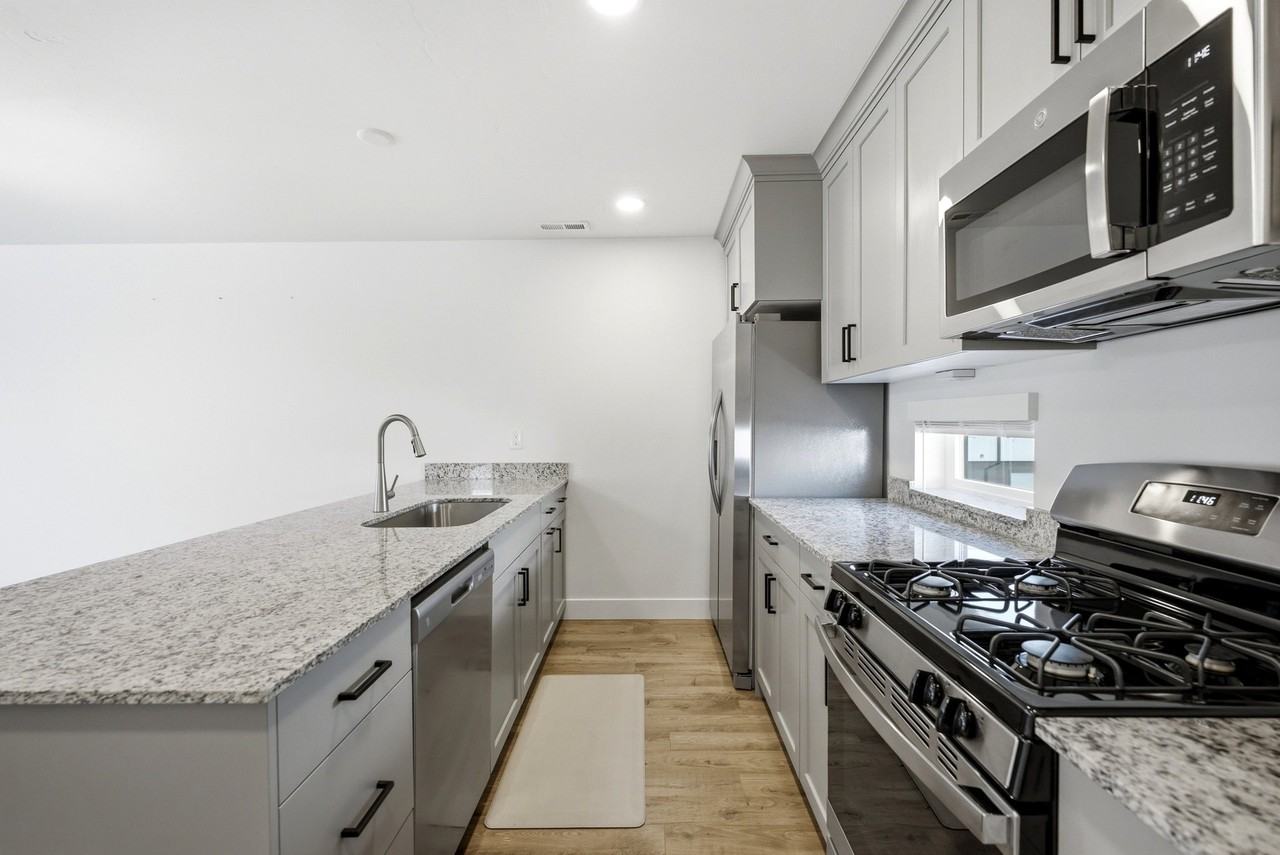 1590 Southwest #1201 - Photo 7 of 34