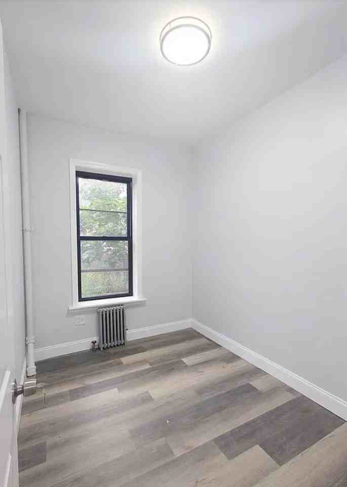 23 Avenue #1 - Photo 6 of 7
