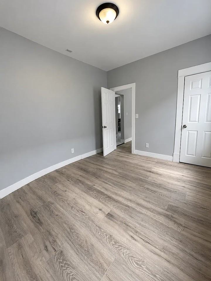 315 Watson Ave #4A - Photo 3 of 8