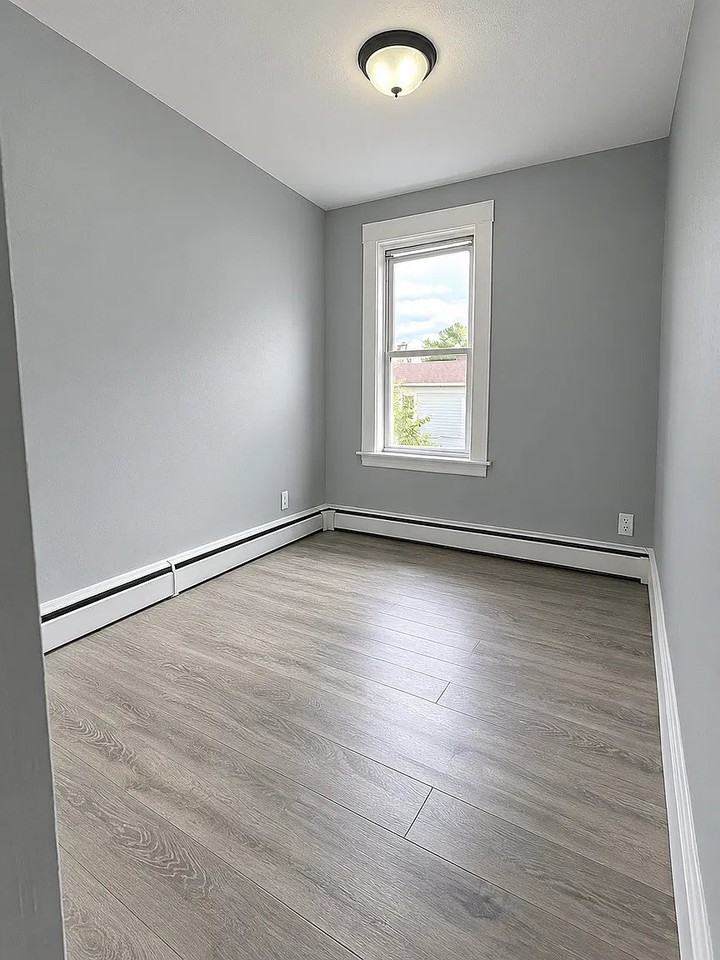 315 Watson Ave #4A - Photo 7 of 8