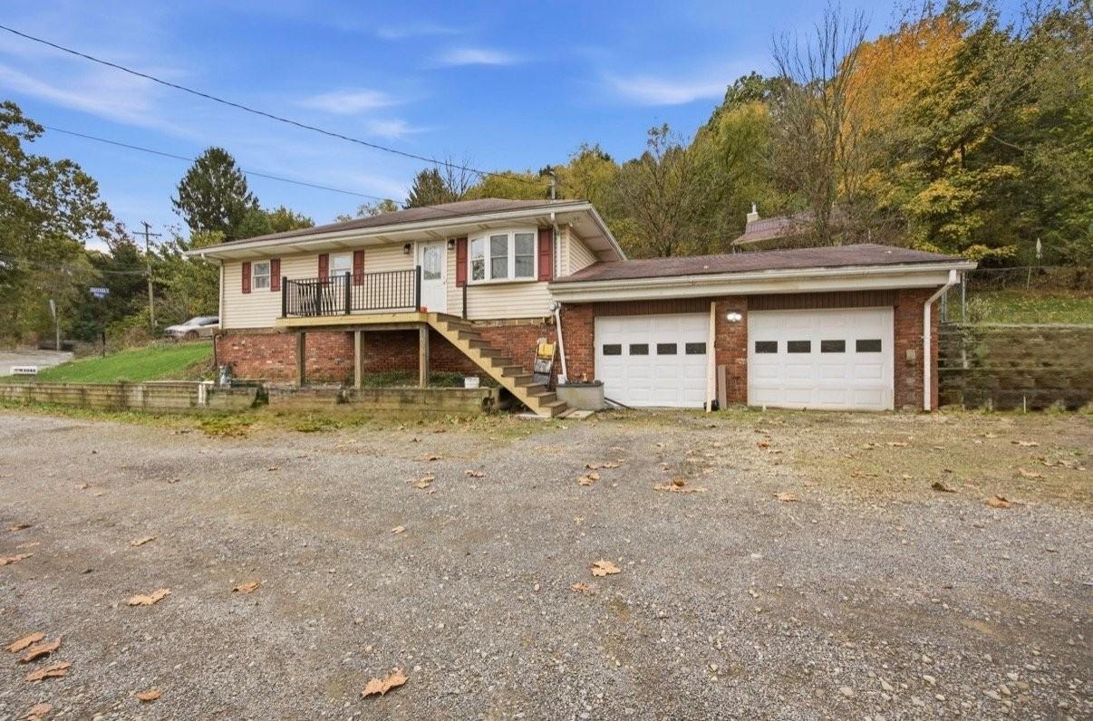 3046 Trafford Rd - Photo 2 of 14